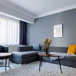Cosy Urban 2-Bedroom Apartment