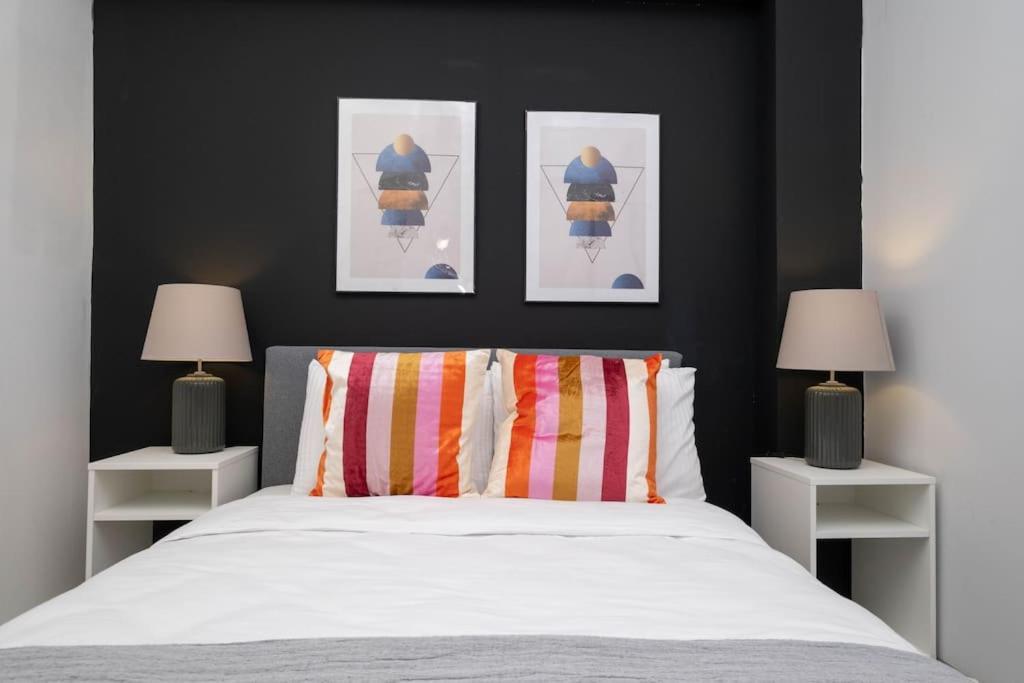 Cosy Urban 2-bedroom