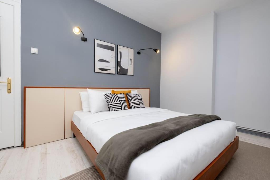 Cosy Urban 2-bedroom